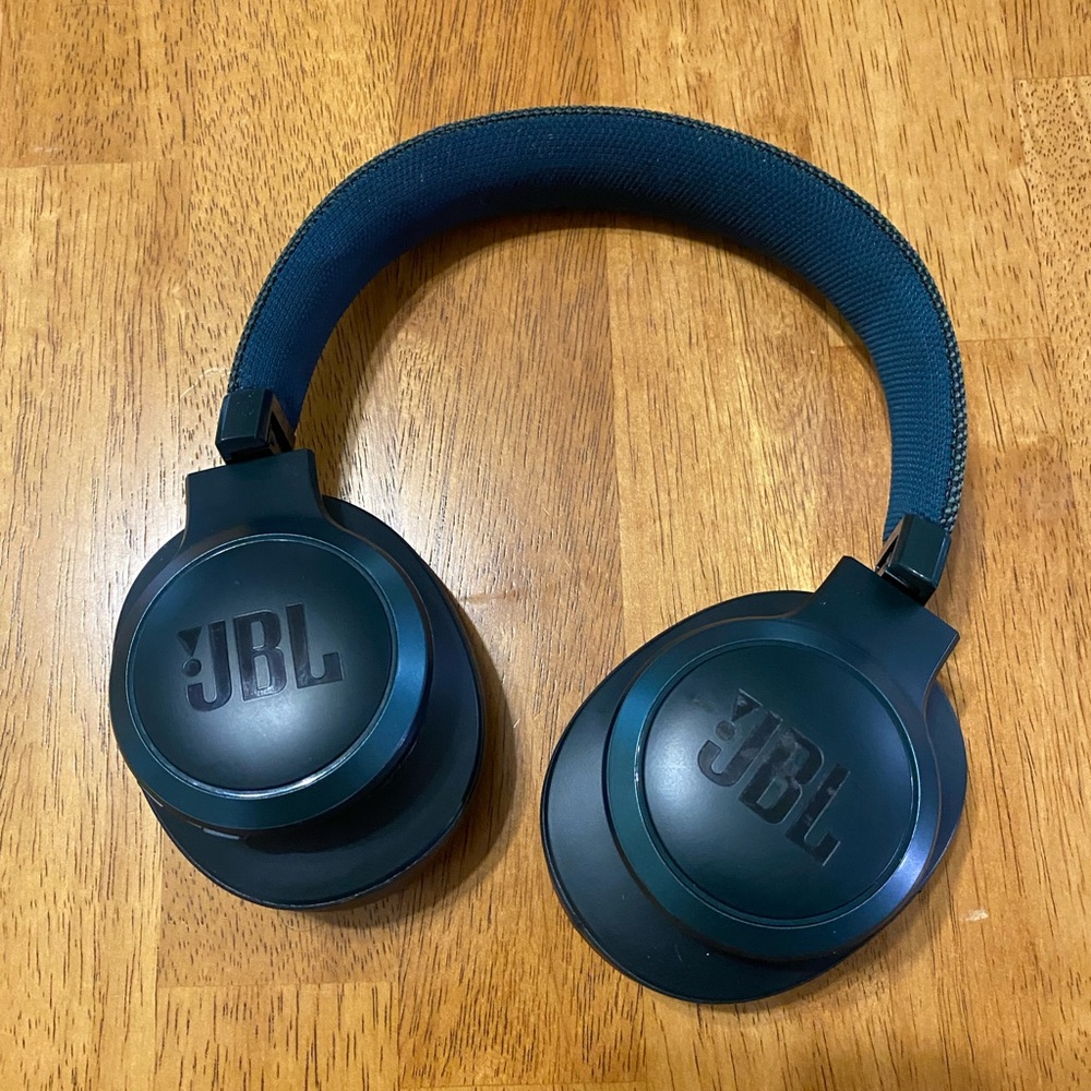 Gently used JBL headphones